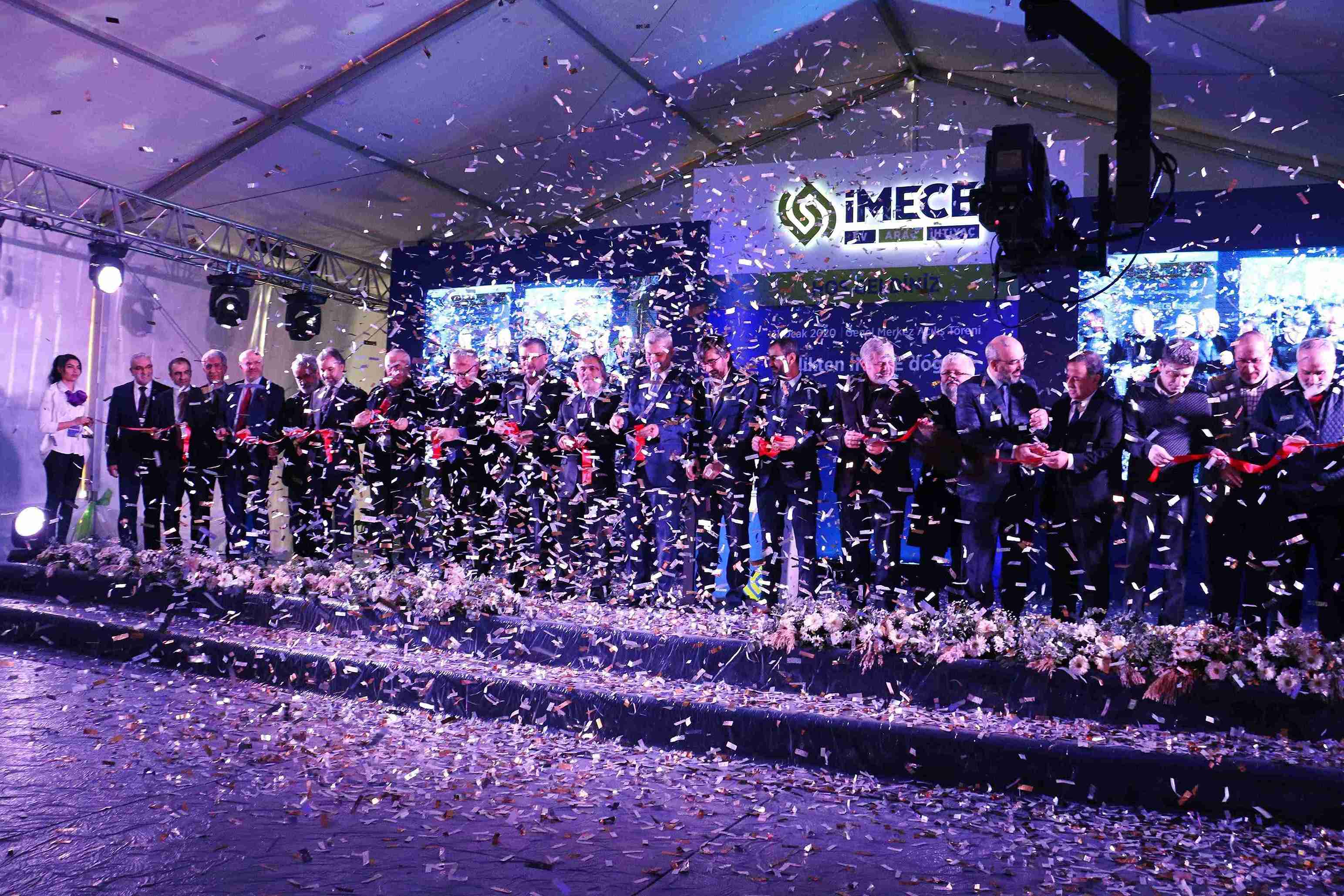 Büyük Açılış, Görkemli Başlangıç!